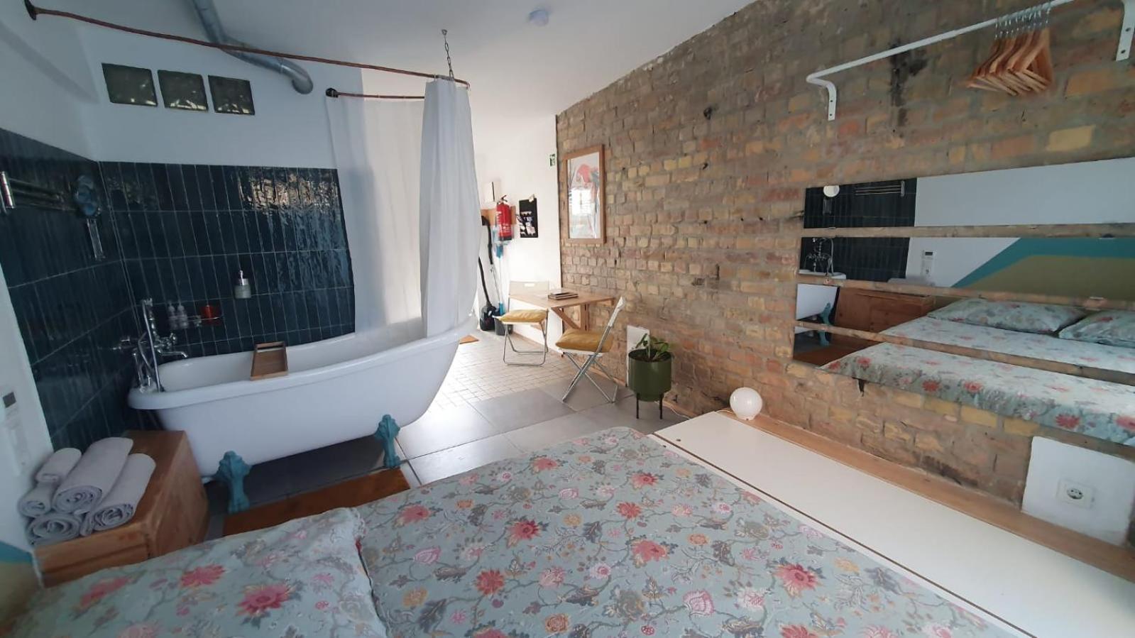 Squat Deluxe Berlin, The Hostel מראה חיצוני תמונה